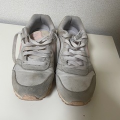 NIKE サンダルとスニーカーの画像
