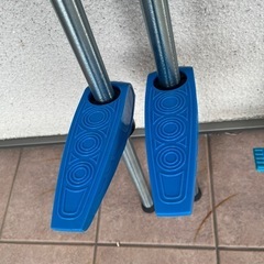 竹馬、ホッピングのセットの画像