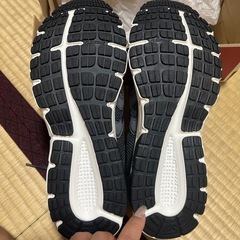 ニューバランス スニーカーの画像