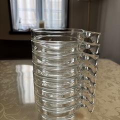 ガラスの食器8個SUNTORYの画像