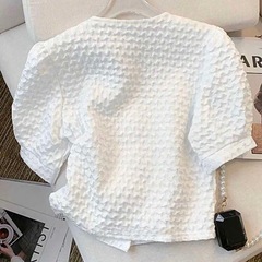 【新品】パフスリーブブラウス　s/mサイズの画像