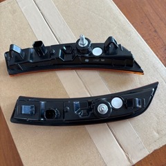 【希少 美品】最終価格トヨタGR86 スバルBRZ ZN8 ZD8 US純正 サイドマーカーレンズ の画像