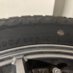 スタッドレス　114.3  15インチ　ダンロップ2022年製の画像
