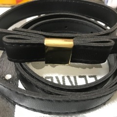 黒色リボンモチーフベルトの画像