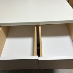 食器棚の画像