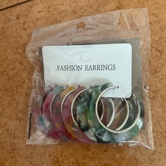 【新品未開封】ピアス　セットの画像