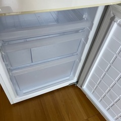 ２ドア冷蔵庫の画像