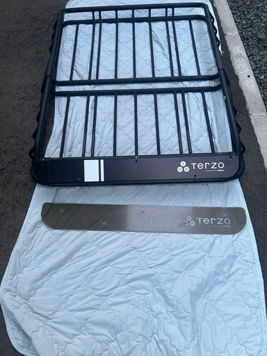 TERZOルーフラック　中古