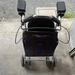 介護用歩行器　　　幸和製作所　テイコブリトルRF(WAW02)
の画像