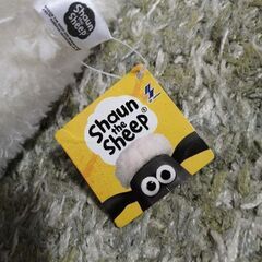 羊型クッションぬいぐるみ「SHAUN THE SHEEP」の画像