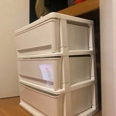 洋服収納　タンス　白の画像