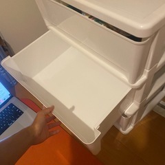 洋服収納　タンス　白の画像