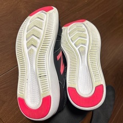 ニューバランス　スニーカー　21cmの画像