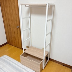 ハンガーラック棚の画像
