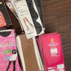 膝下ストッキング等新品未使用　約200枚の画像