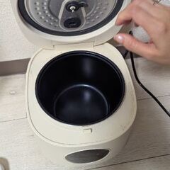 AONCIA 炊飯器 3合炊き しゃもじ・計量カップ付きの画像