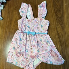 サンリオ女児用水着　サイズ120の画像