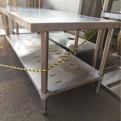 中古【業務用】ロータイプの作業台の画像