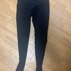 UNIQLO エアリズム ブラック レギンス Mの画像