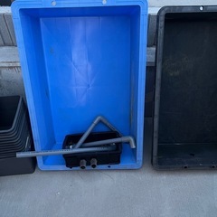 メダカ飼育セット　容器大量　レイアウト流木　石等　　の画像