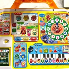 アンパンマン　幼稚園バッグ　知育玩具　ピアノの画像
