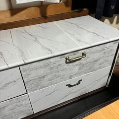 収納家具の画像