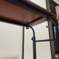 昇降テーブルの画像