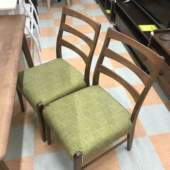 【ｼﾞｬﾝｸﾞﾙｼﾞｬﾝｸﾞﾙ金沢店】 家具の大丸 ダイニングセット4人用 木目調 茶 W130×D80×H70 クリーニング済み												の画像