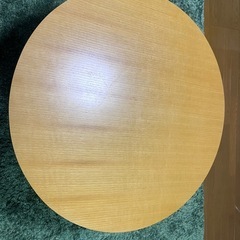丸テーブル　の画像