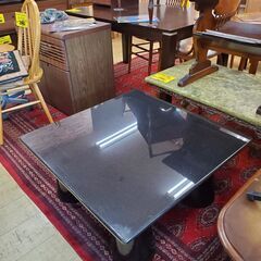 リビングテーブル センターテーブル 黒系 大理石調■幅80㎝×奥行80㎝×高さ40㎝■近隣配送無料 買取帝国 朝霞店 配達可能の画像