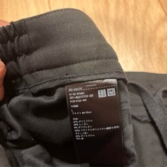 ユニクロタックワイドパンツ　メンズ　Lサイズ　2本ありますの画像