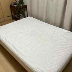 Muji Double Bed Mattress with legsの画像