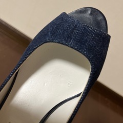 DIANA ネイビー デニム・スエード　シンデレラサイズ22.5の画像