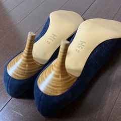 DIANA ネイビー デニム・スエード　シンデレラサイズ22.5の画像