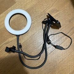 【美品】エレコム リングライトクリップタイプの画像