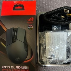 ROG Strix G16 (2024) G614JVR-194R4060の画像