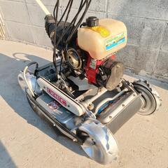 スパイダーモア オーレック SP850 自走式草刈機 4WD 斜面の画像