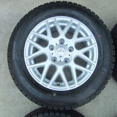 グッドイヤー　アイスナビ６　１９５/６５R１５　バリ山　　２０１７年製　　アルミホイール４本セットの画像