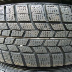 グッドイヤー　アイスナビ６　１９５/６５R１５　バリ山　　２０１７年製　　アルミホイール４本セットの画像