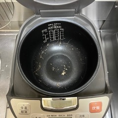 炊飯器の画像