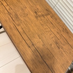 折りたたみテーブルの画像