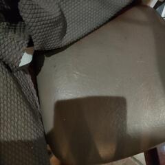 椅子２脚の画像