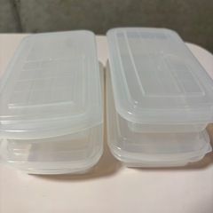 お皿、おにぎりメーカー(大人用)、ご飯タッパーセットの画像