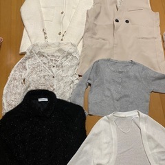 レディース服セット（15着+ズボン1着）の画像