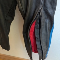 バイクスーツの画像