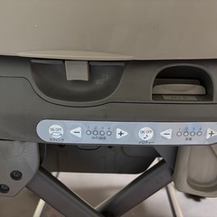 combi ハイローチェアの画像
