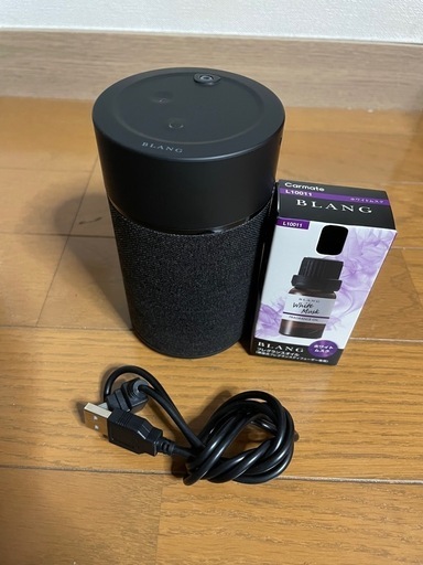 【✨最終値引き✨】車用 芳香剤 ディフューザー 車載 噴霧式 フレグランス 芳香剤(未開封ホワイトムスク付き)