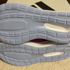 未使用・タグ有り アディダス　adidas スニーカー　24.5cmの画像