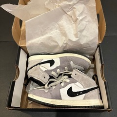 Nike Air Jordan 1 Mid キッズ15cmの画像