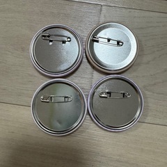 サンリオ 缶バッジ 4個セットの画像